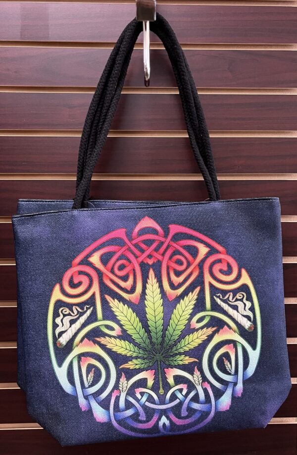 Trippy Leaf Tote