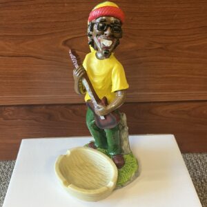 Rasta Ashtray Figurine *Medium* – Jamaican Man (Style 2)