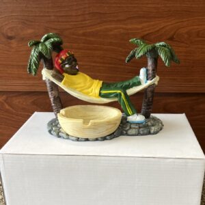 Rasta Ashtray Figurine *Medium* – Jamaican Man (Style 3)