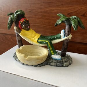 Rasta Ashtray Figurine *Medium* – Jamaican Man (Style 3)